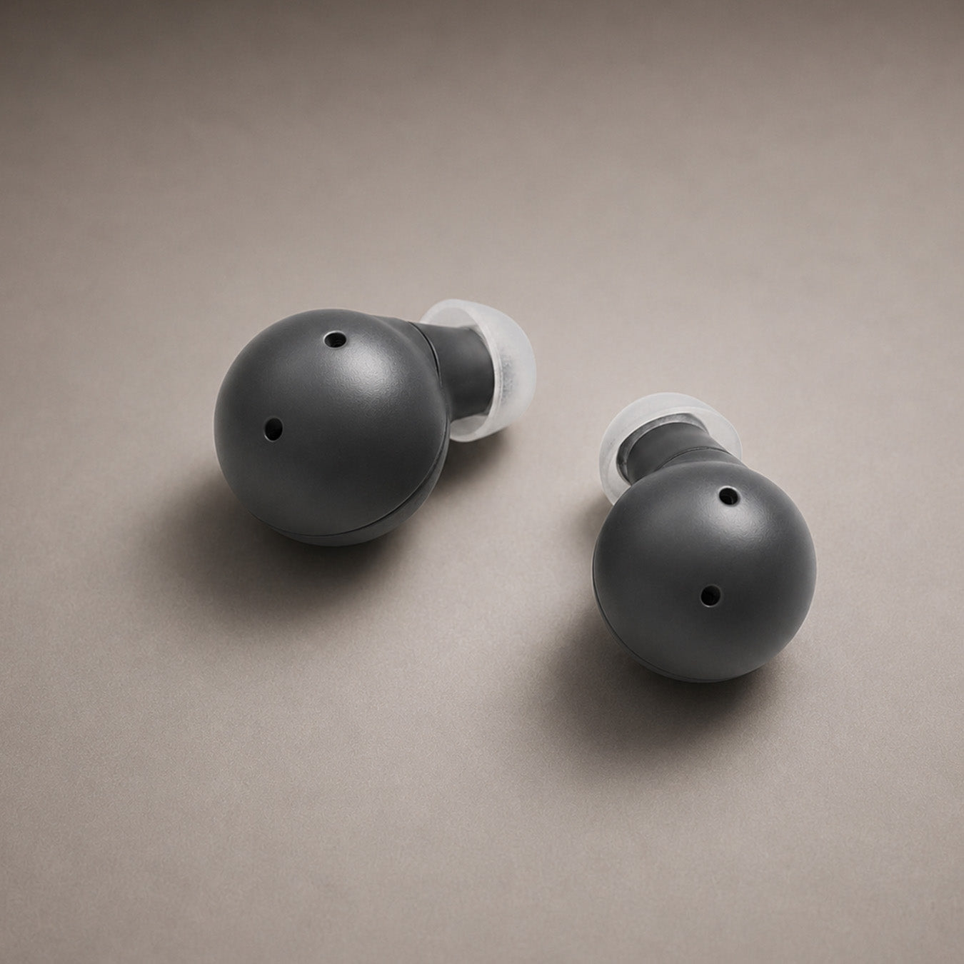 LIZN Hearpieces® Graphite
